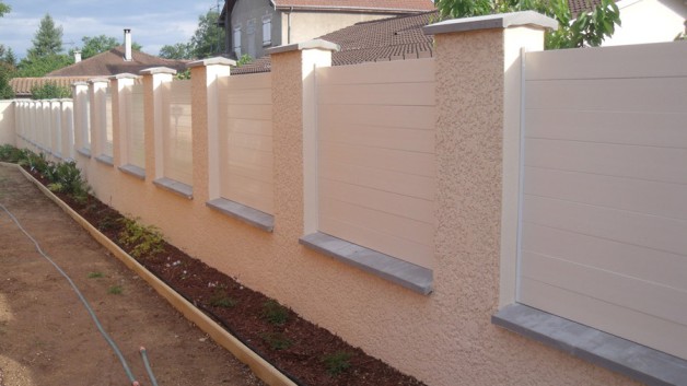 http://www.maisonactuelleettravaux.com/wp-content/uploads/2016/11/cloture-pvc-628x353.jpg