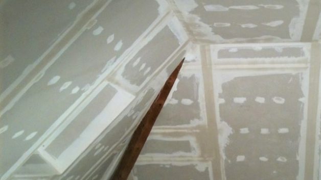 http://www.maisonactuelleettravaux.com/wp-content/uploads/2019/02/Travaux-de-rénovation-le-plâtre-dans-tous-ses-états--628x353.jpg